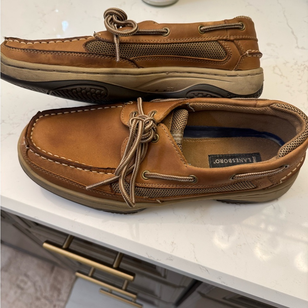 Classic Tan Boat Shoes for Men - Picture 3 of 6